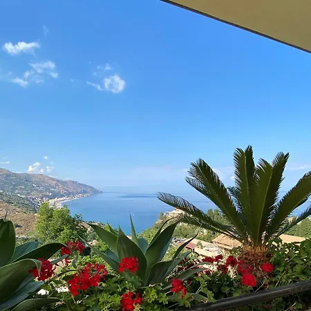 Helas By Holidays Taormina